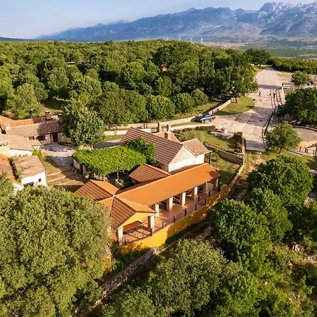 Awesome Stacaravan In With Wifi Kamp Obrovac